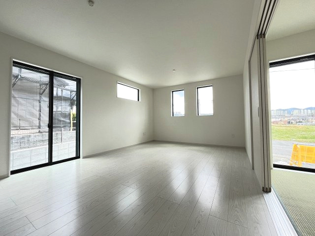 【内装】 | 福岡市南区若久5丁目5期　1号棟（全1棟）【仲介手数料無料・0円】 | 施工例。施工例は完成時と異なる場合があります。