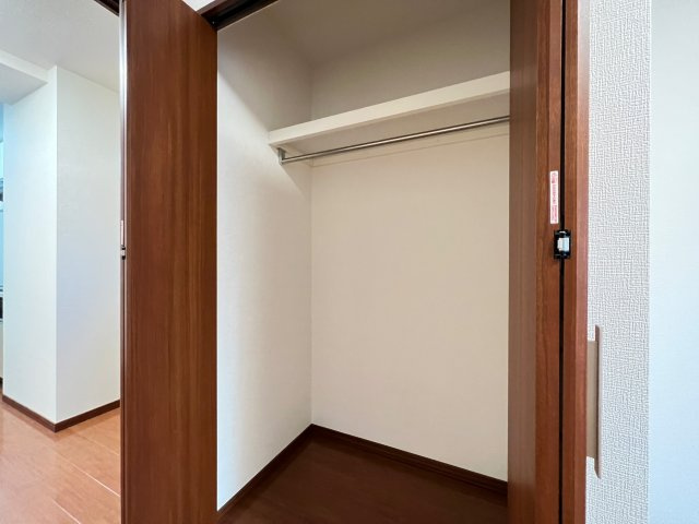 プルミエール南本町の収納