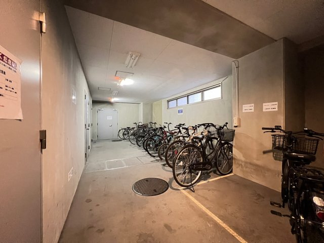 プルミエール南本町のロビー