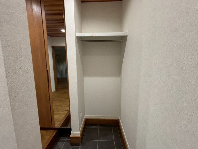 東酒々井１丁目　中古戸建の収納