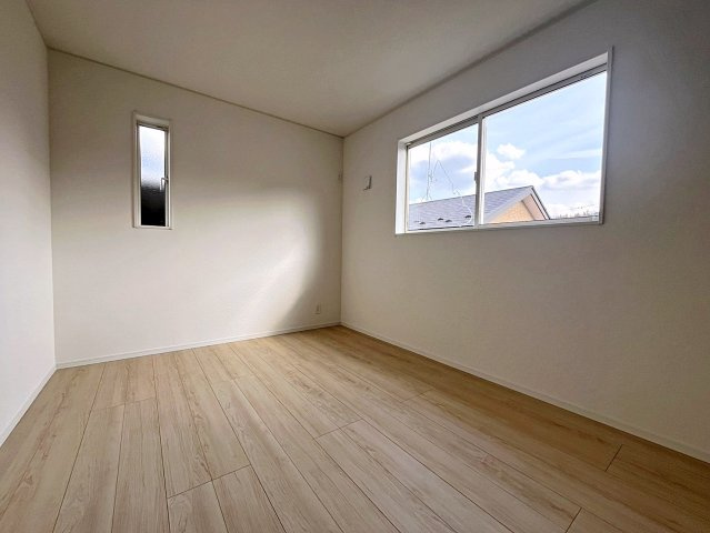新築戸建・新築建売　二本松市郭内第5　二本松北小・二本松第一中の洋室|6.7帖の洋室は南側に面しており陽当たり良好で快適！