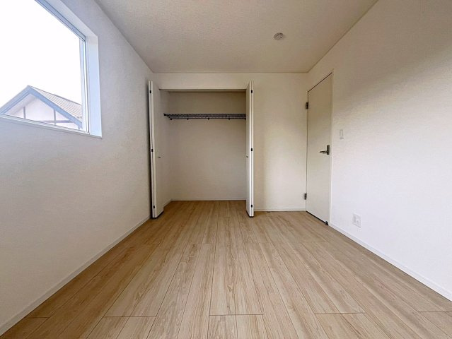 新築戸建・新築建売　二本松市郭内第5　二本松北小・二本松第一中の洋室|全居室収納完備！収納が多いとお部屋もスッキリです！