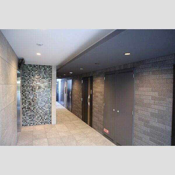 ストームのロビー