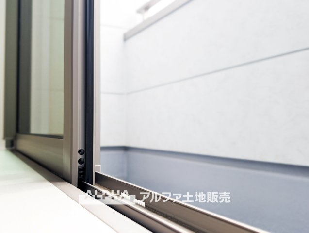 昭島市中神町2丁目  新築戸建のバルコニー|【Soft Horizon】
◆空とつながる暮らし◆
広がる景色が、心の視界までひらいてくれる。過ごすほどに、毎日の一瞬一瞬が大切に感じられる住まい。