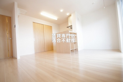 【居間・リビング】 | クローバー相生 | 明るい広々としたリビング♪