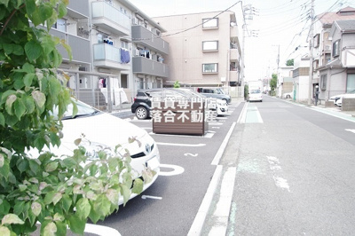 【駐車場】 | クローバー相生 | 敷地内駐車場完備