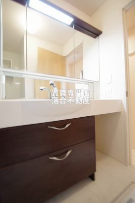 【独立洗面台】 | クローバー相生 | 使いやすい独立洗面台