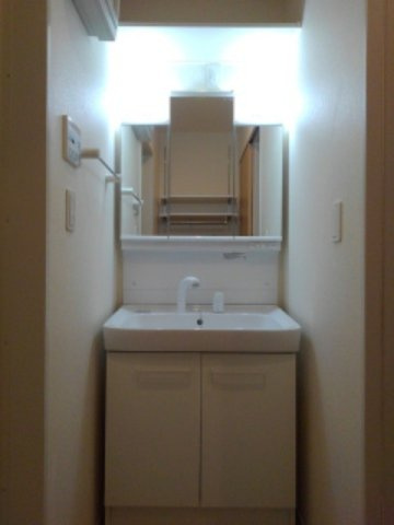 コンフォーティアの洗面所|スペースが確保できる洗面所です