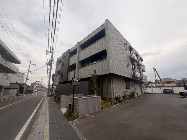 ８０ＨＯＵＳＥ