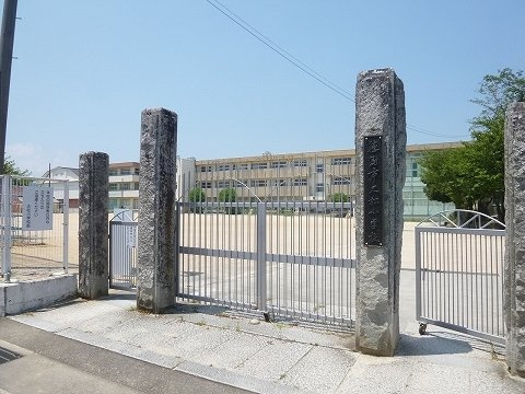 Ｖｉｌｌａ鶴島Ｂの周辺|大松小学校まで450m