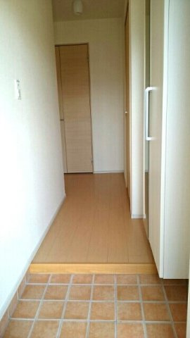 ルミエール六反地の玄関|シンプルで使いやすい玄関です