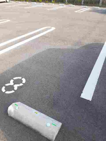 クラールプレディエＥの駐車場|カースペースがあります