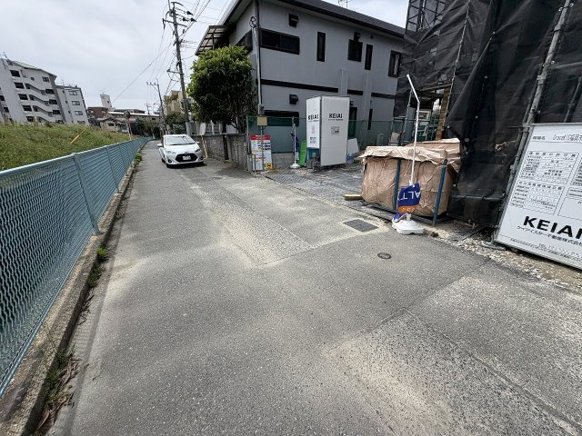 【その他】 | 福岡市南区井尻2丁目1期　1号棟（全1棟）【仲介手数料無料・0円】 | 現地写真。前面道路です。