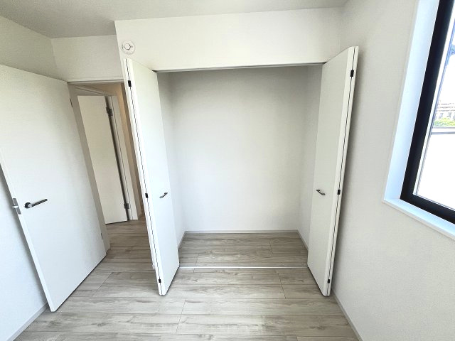 【収納】 | 福岡市南区井尻2丁目1期　1号棟（全1棟）【仲介手数料無料・0円】 | 現地写真。