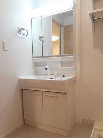 クオーレＣの独立洗面台|広い洗面スペース