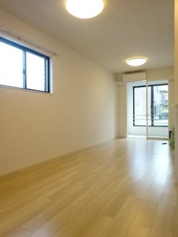 アイフラット東金　ノアールの居間・リビング|おしゃれな居間です