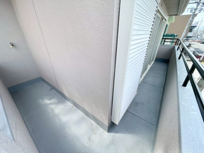 【バルコニー】 | 高槻市春日町　中古戸建