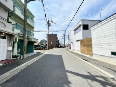 【前面道路含む現地写真】 | 高槻市春日町　中古戸建