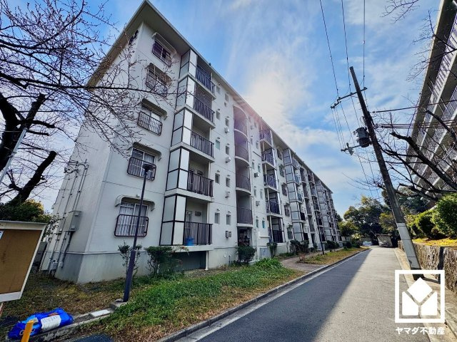 醍醐山ノ上団地B　２棟の外観