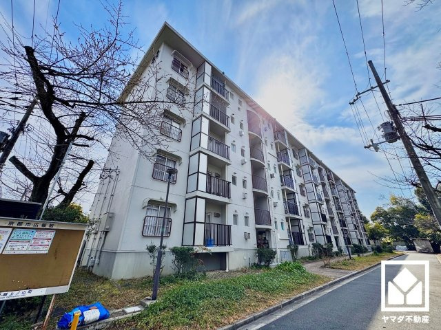 醍醐山ノ上団地B　２棟の外観