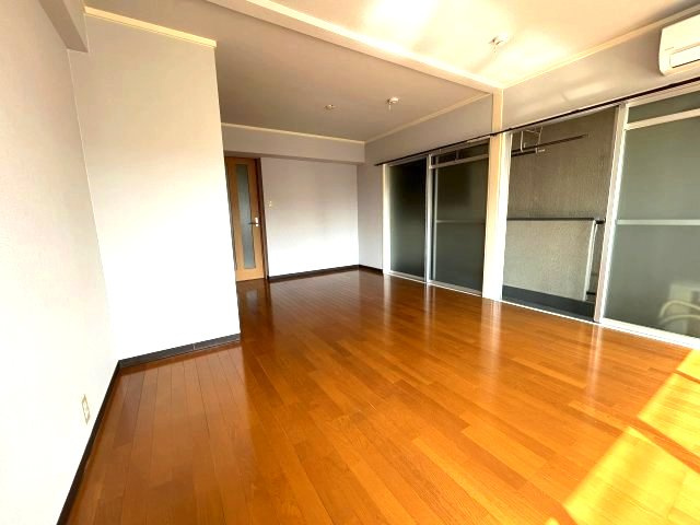 辰巳マンションの寝室
