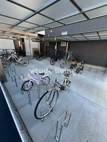 Regalo Natsumeの駐車場