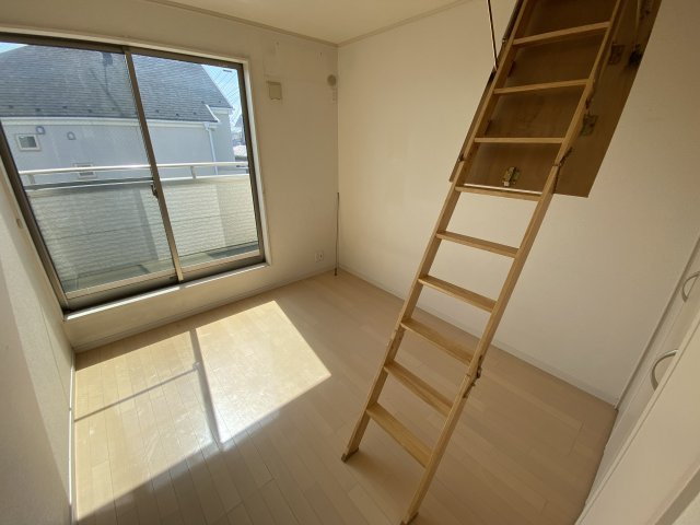 中清戸3丁目　中古戸建の洋室