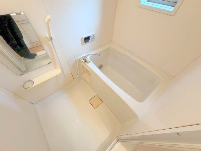 グリーンメゾン山本の浴室|日々の疲れを癒すお風呂付です