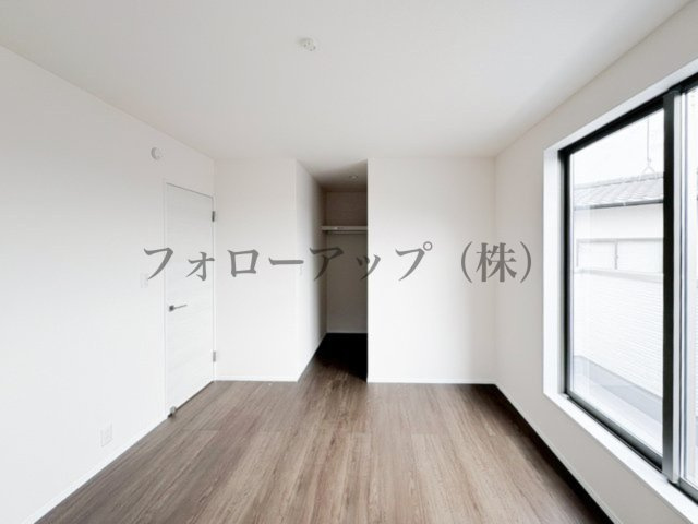 リーブルガーデン粕屋町柚須第二の洋室|スタンダードな洋室です