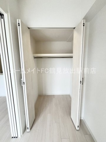 大阪市城東区東中浜２丁目の賃貸マンションの収納
