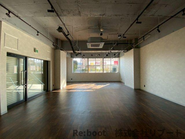 コープ野村本八幡の内装