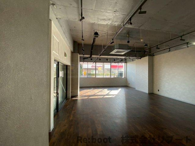 コープ野村本八幡の内装