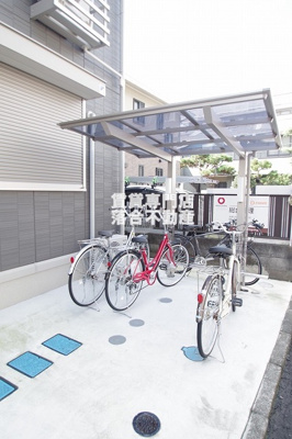 【その他共用部分】 | Freesia | 敷地内駐輪場完備