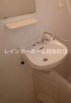 バーミープレイス平井の洗面所