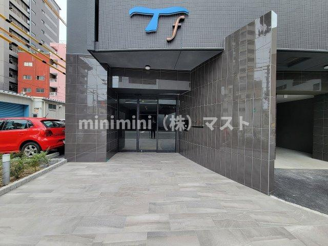 セレニテフラン難波のエントランス