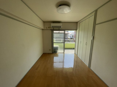 【洋室】 | 第２日興マンション