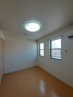 【洋室】 | フレーシアⅡ