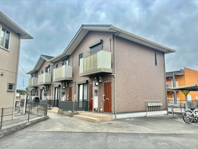 レグルス英賀保の外観