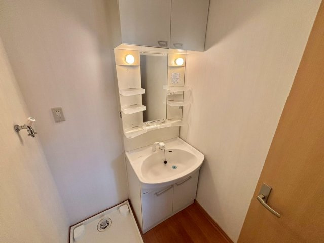 レグルス英賀保の洗面所