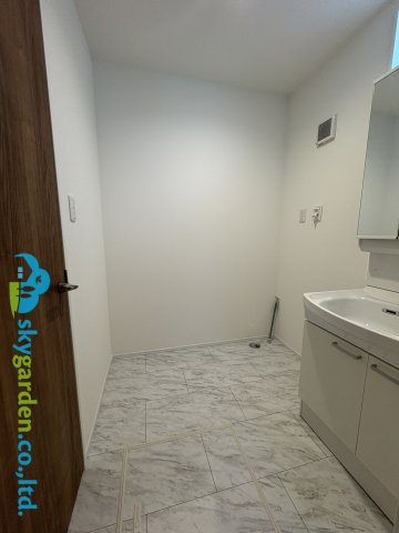 茅ヶ崎市松が丘2丁目　新築戸建　全3棟1号棟の脱衣所