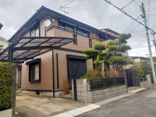 宝塚市南ひばりガ丘1丁目一戸建の外観