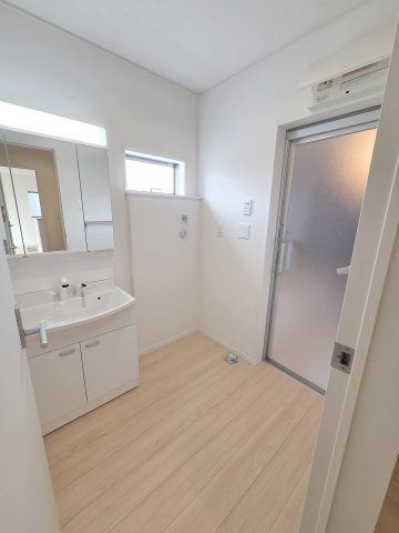 新築　太田市新田大根町第2　クレイドルガーデン　1号棟　の洗面所|太田市新田大根町第2　クレイドルガーデン