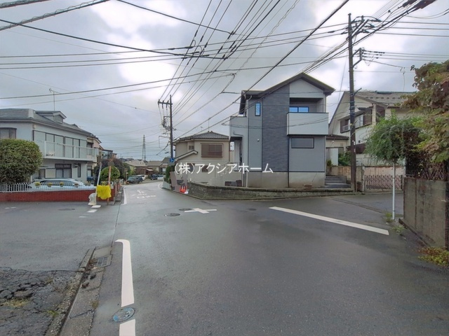 所沢市小手指南1丁目・全1棟　新築一戸建　～北西角地～の前面道路含む現地写真|現地写真（2026年9月7日撮影）