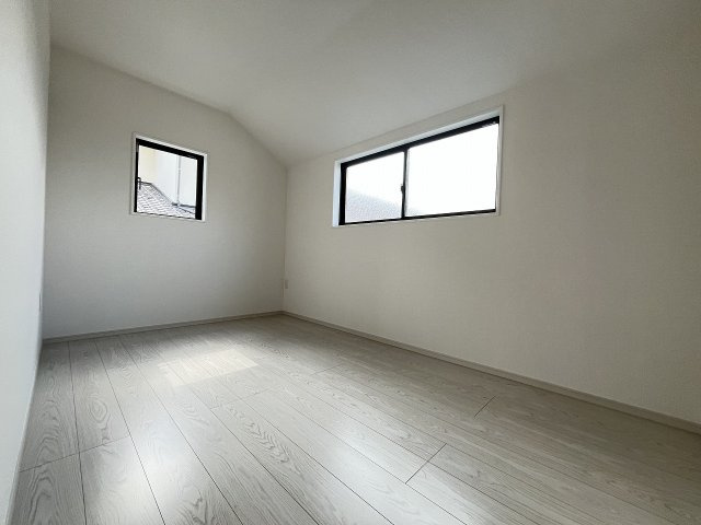 【子供部屋】 | 福岡市東区若宮4丁目4期　1号棟（全4棟）【仲介手数料無料・0円】 | 施工例。施工例は完成時と異なる場合があります。