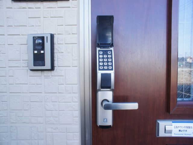 【設備】 | ラ・カーサ・フェリーチェ(la CaSa felice) | 電子キーで鍵いらずです。