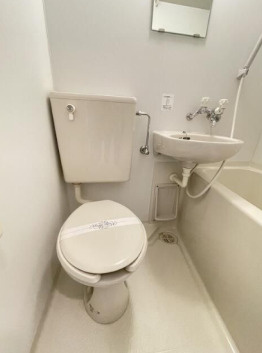 ウエストインパート１０のトイレ