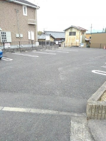 【駐車場】 | エスポワールドゥ白山
