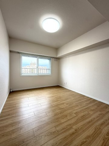 マンションニュー緑台B棟の洋室