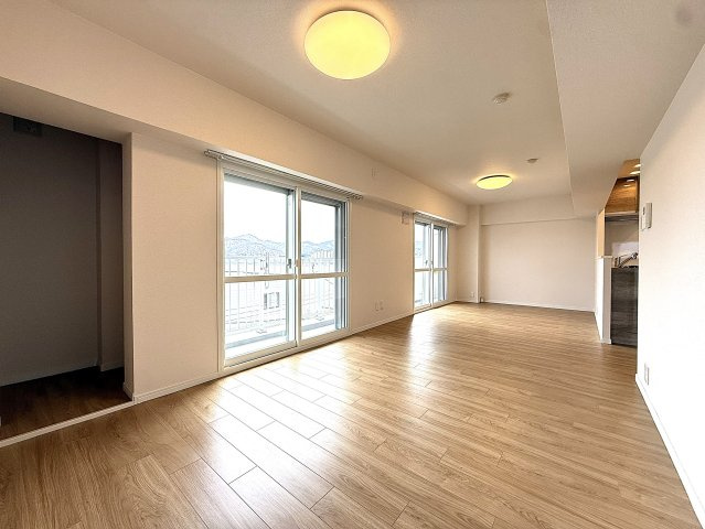 マンションニュー緑台B棟の居間・リビング