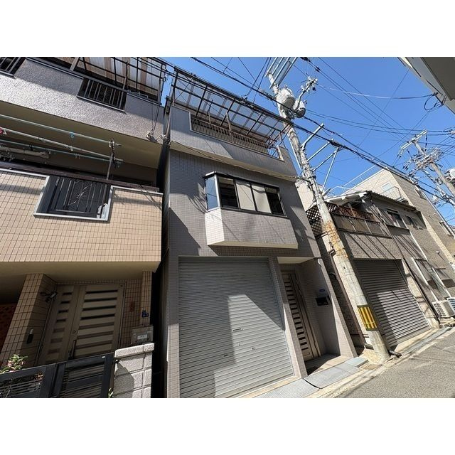 旭区清水２丁目戸建のエントランス